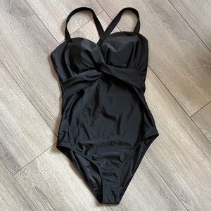 Elegant Black One-Piece Swimsuit LL202